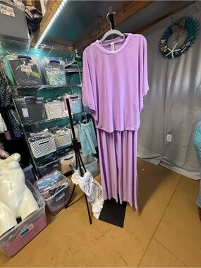 Dear Scarlett Lilac Lounge Two-Piece Women’s pant set.